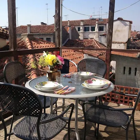 Apartment Tintoretto 1 Con Terrazza Sopra Il Tetto, 3 Bagni, 3 Grandi Da Letto, Super Nuovo Venice