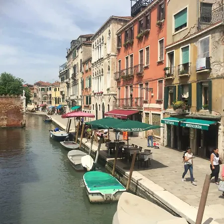 Tintoretto 1 Con Terrazza Sopra Il Tetto, 3 Bagni, 3 Grandi Da Letto, Super Nuovo * Venice